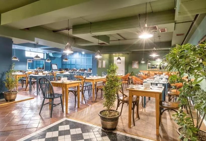 هتل Raimond Palace