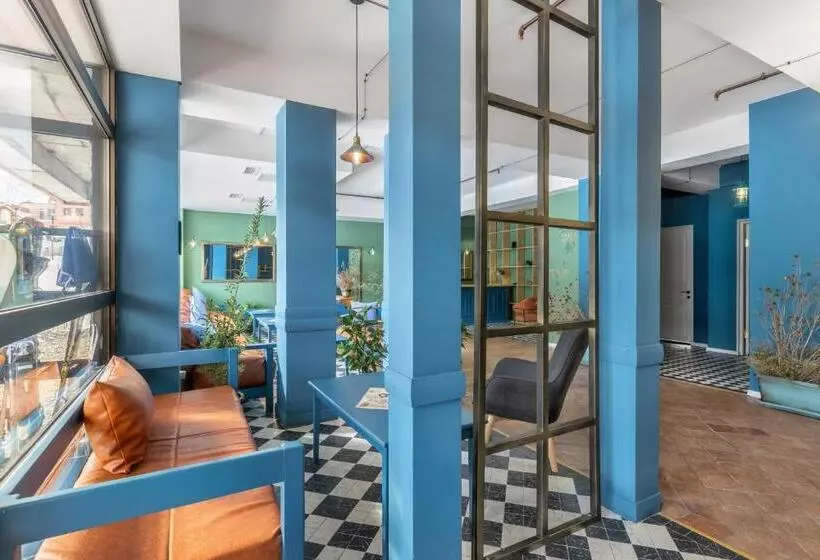 هتل Raimond Palace