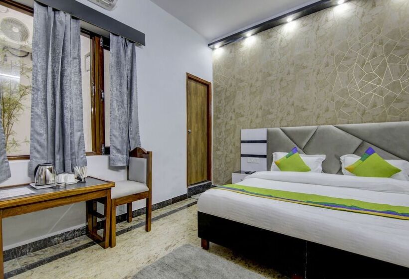 Отель Treebo Sai Village, Manesar