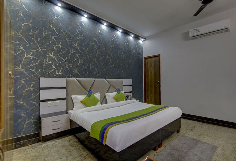 Отель Treebo Sai Village, Manesar