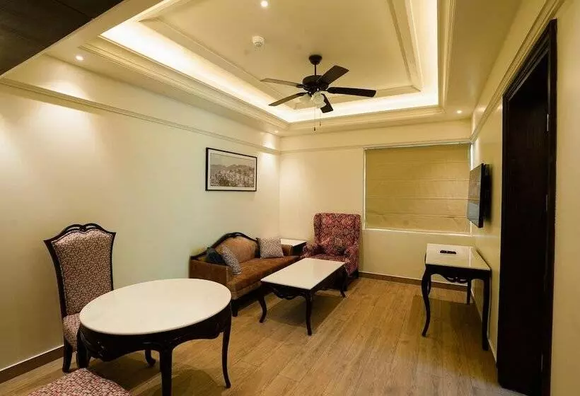 هتل Welcomheritage Parv Vilas Resort & Spa