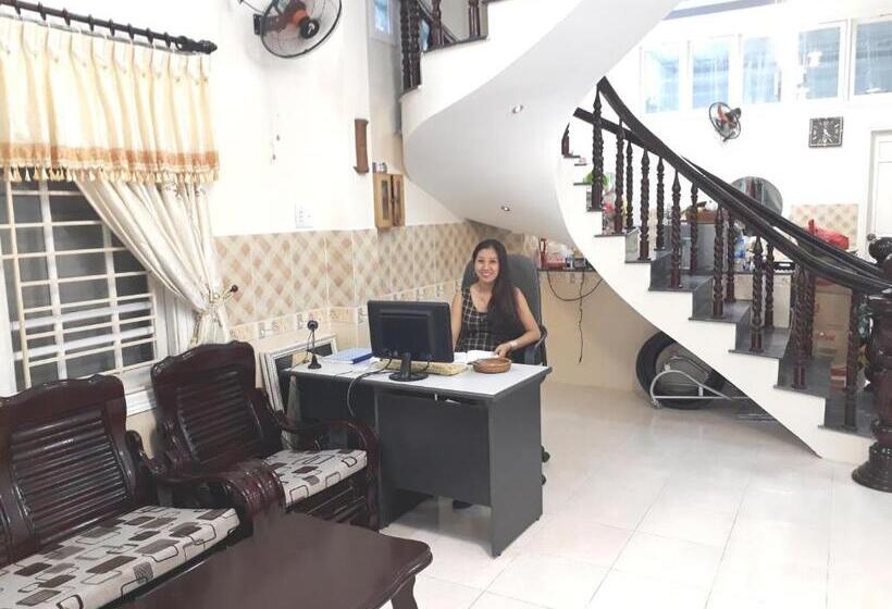 پانسیون Lisa Homestay