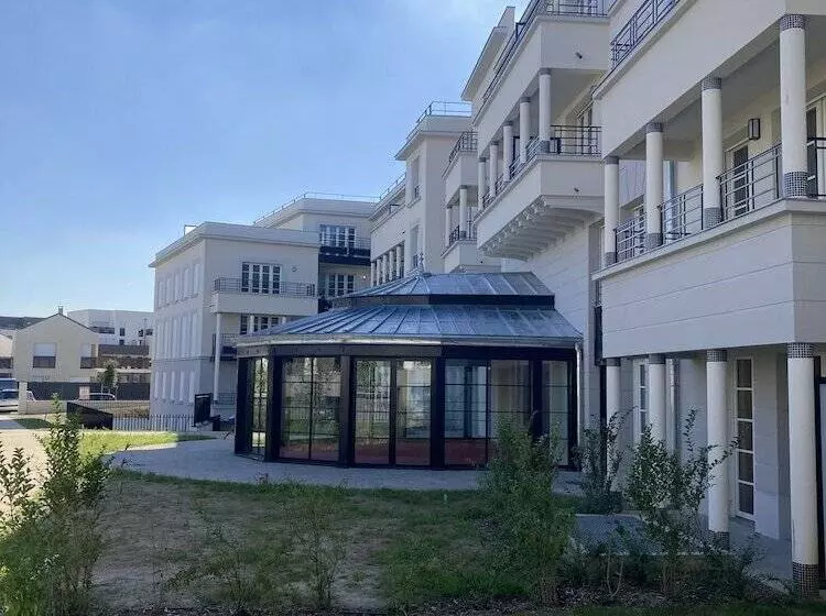 Villa Médicis Saint Cyr L école