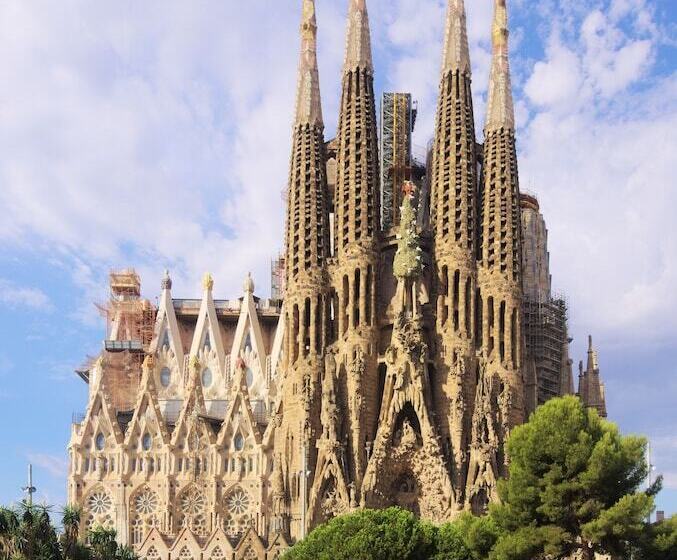 Barcelona & You Hostel Sagrada Familia