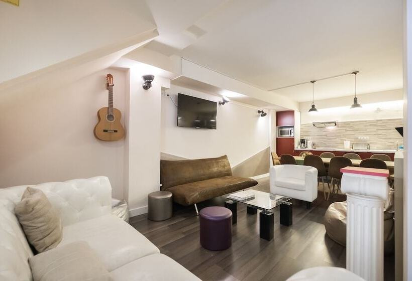 Barcelona & You Hostel Sagrada Familia