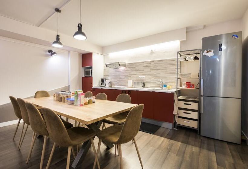 Barcelona & You Hostel Sagrada Familia