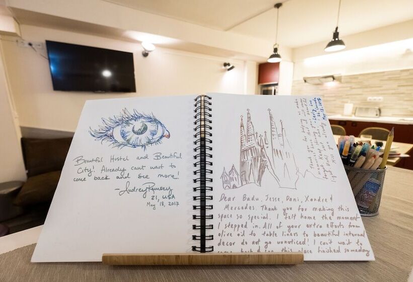 Barcelona & You Hostel Sagrada Familia