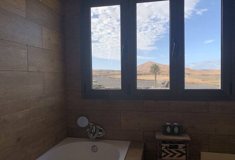 تختخواب و صبحانه Finca Marisa