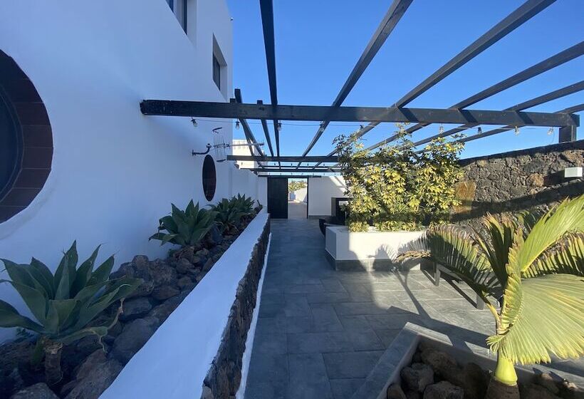 تختخواب و صبحانه Finca Marisa