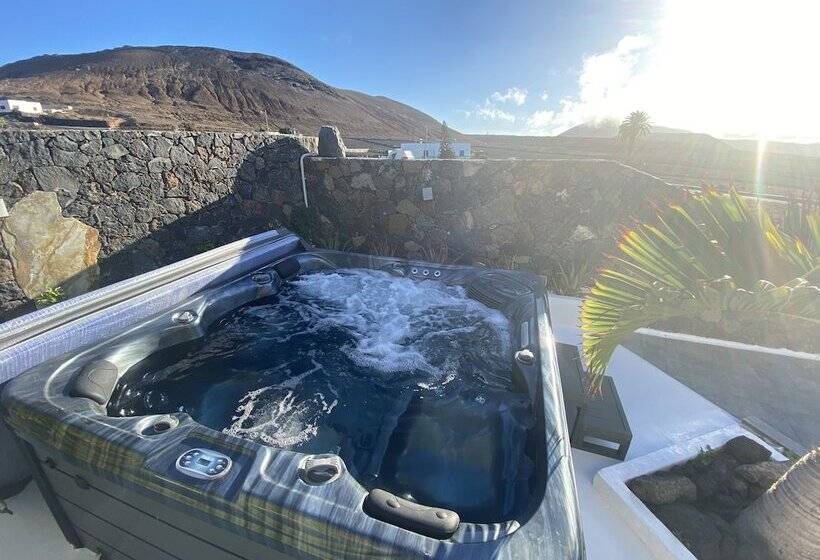 تختخواب و صبحانه Finca Marisa