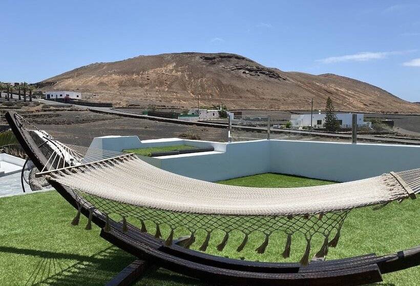 تختخواب و صبحانه Finca Marisa