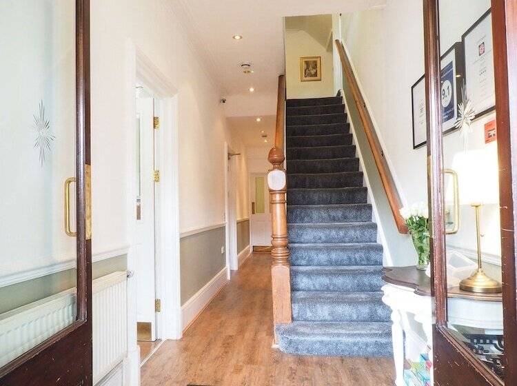 مبيت وإفطار Villa Verde Gatwick