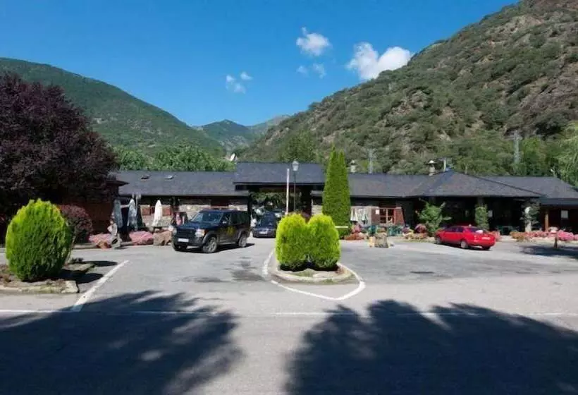 Camping Bungalows La Borda Del Pubill
