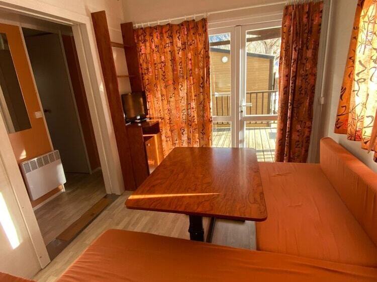 Camping Bungalows La Borda Del Pubill