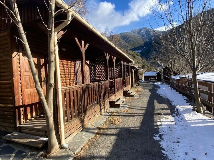 Camping Bungalows La Borda Del Pubill