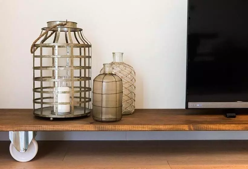 Four Petals Barcelona Boutique Apartments