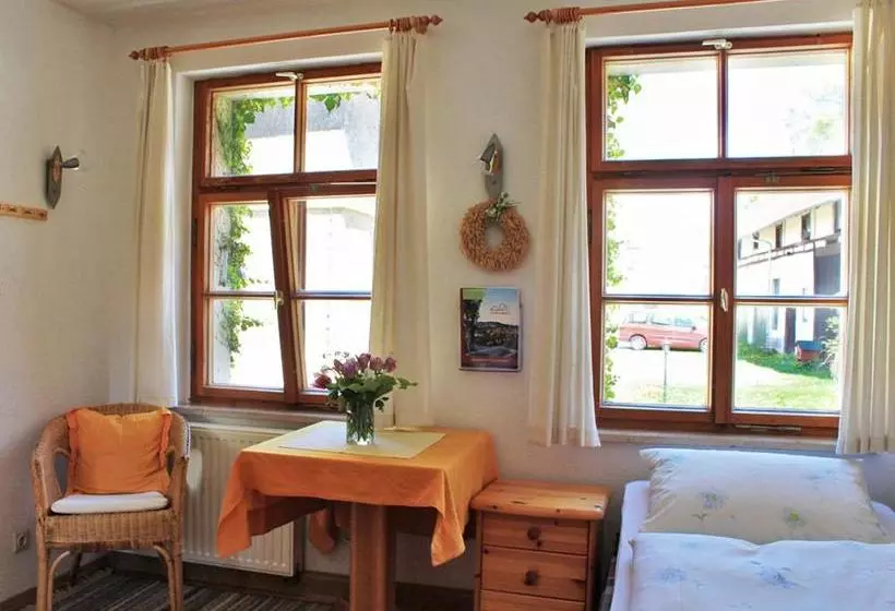Hotelli Berghof Lichtenhain