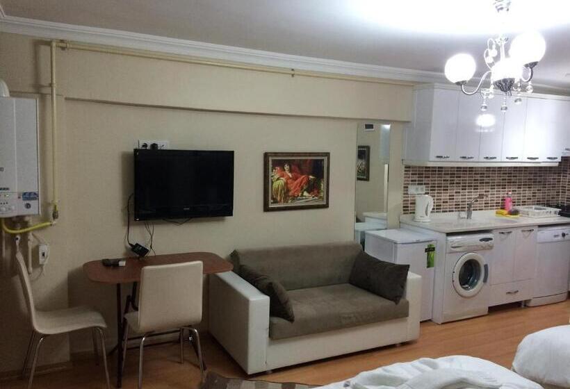 Отель Black Bird Suite