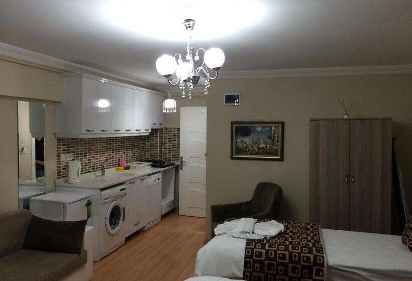 Отель Black Bird Suite