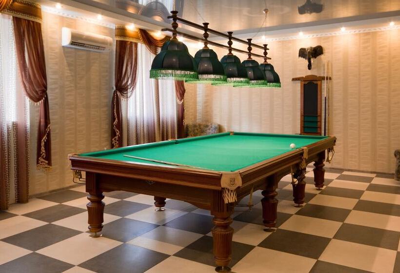 فندق Chetyre Sezona