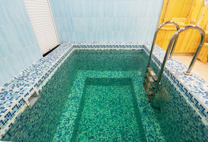 فندق Chetyre Sezona