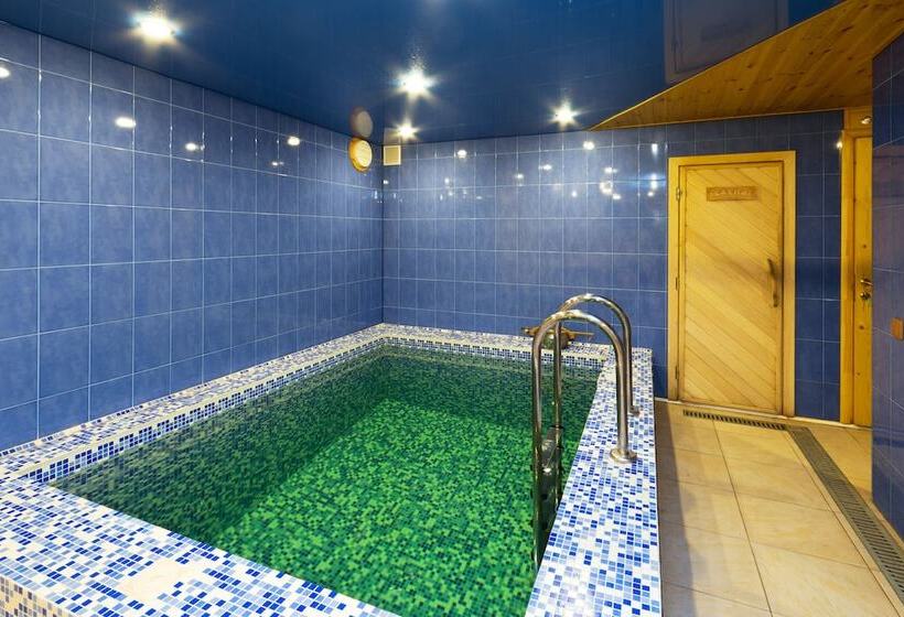 فندق Chetyre Sezona