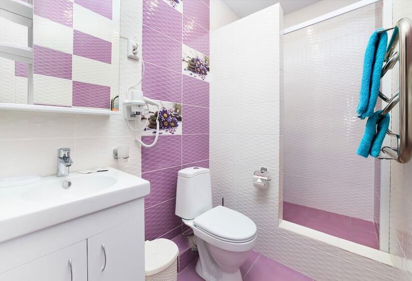 فندق Chetyre Sezona