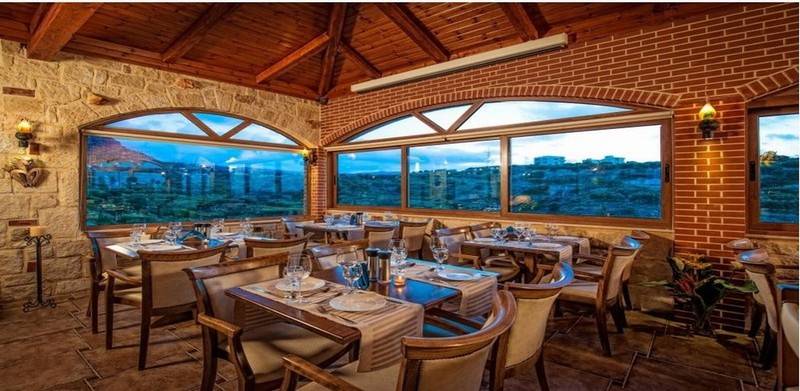 ホテル Diamond Village & Suites