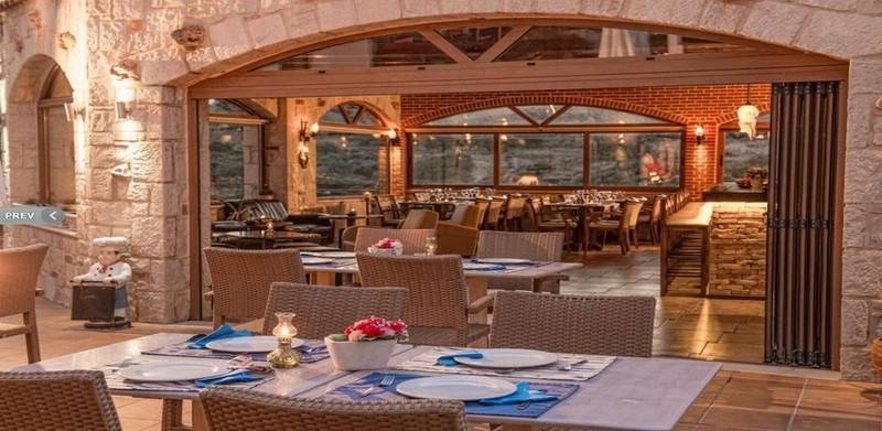 ホテル Diamond Village & Suites