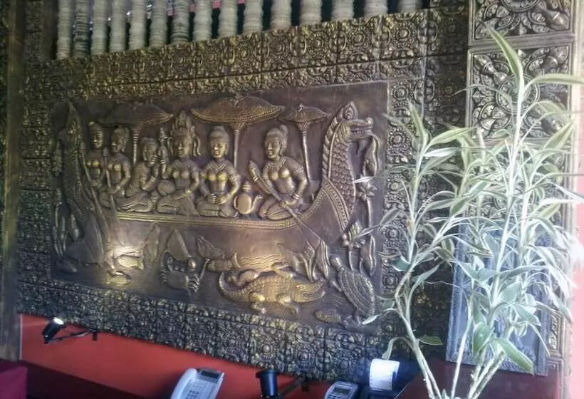 هتل Golden Butterfly Villa