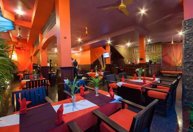 هتل Golden Butterfly Villa