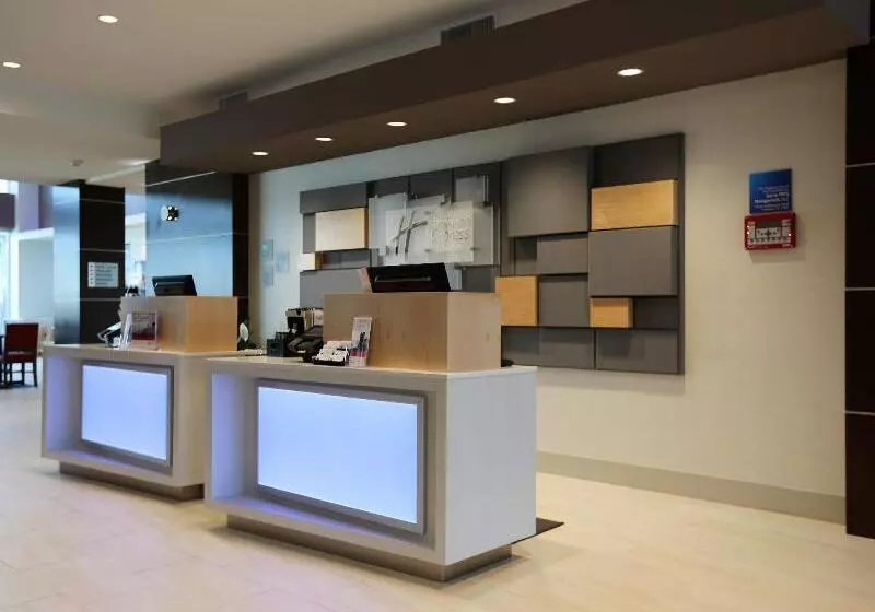 ホテル Holiday Inn Express & Suites Houston Nw   Hwy 290 Cypress, An Ihg