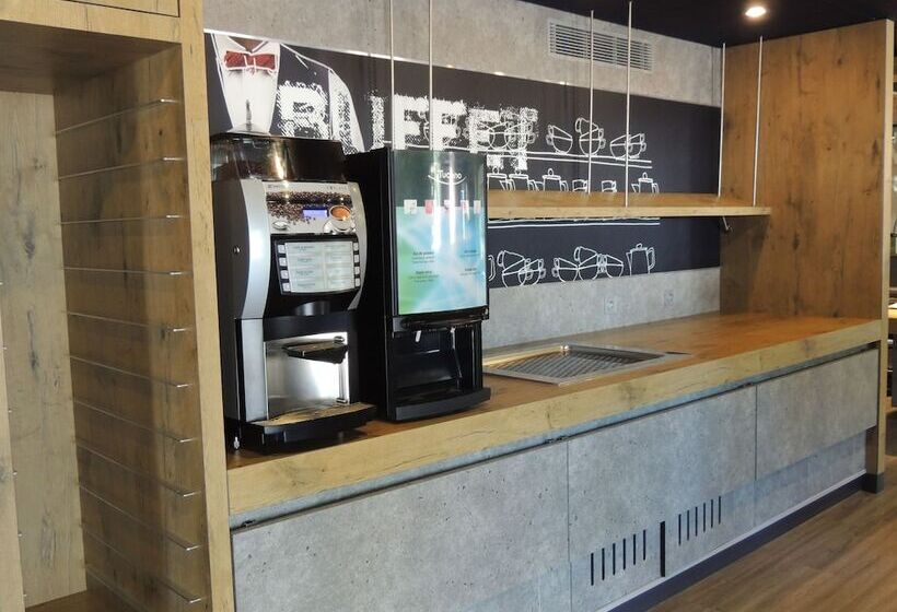 Отель Ibis Budget Nantes Sainte Luce