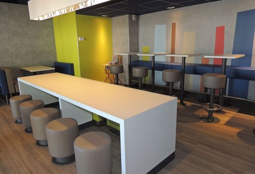 Отель Ibis Budget Nantes Sainte Luce