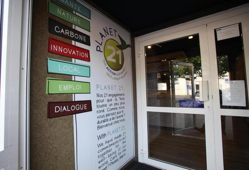 Отель Ibis Budget Nantes Sainte Luce