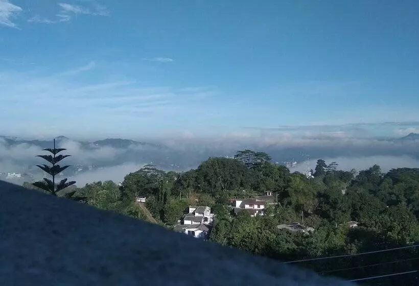 Hotel Kandy Highland Unique