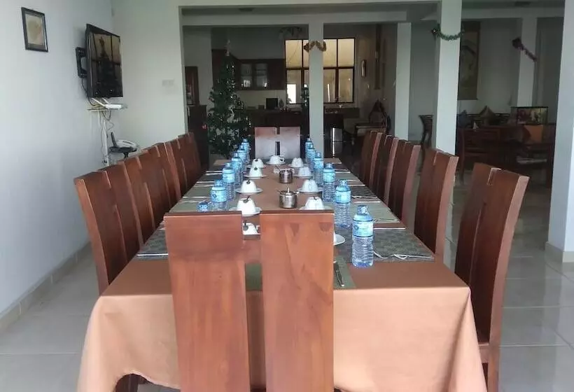 Hotel Kandy Highland Unique