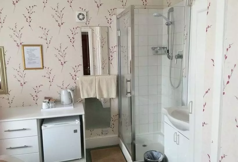 هتل Kenmore Guest House