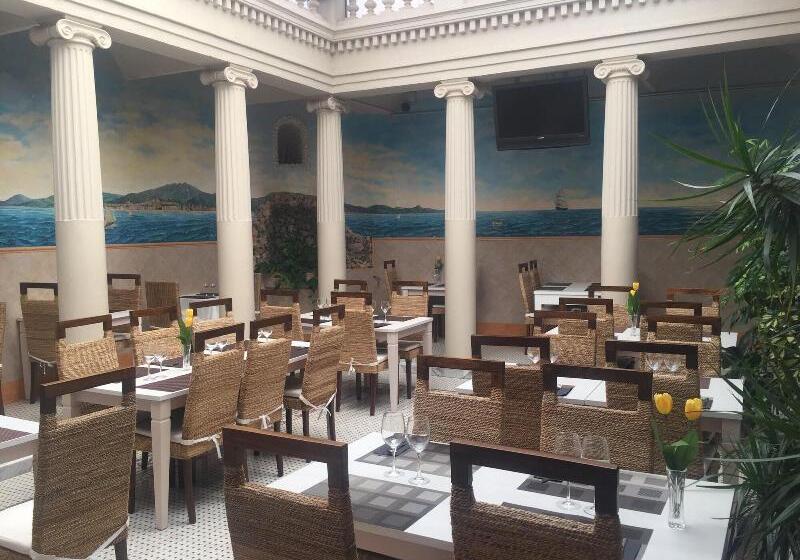 هتل Llar De Capitans