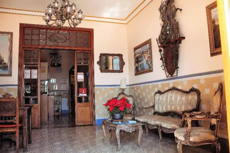 Hotel Llar De Capitans