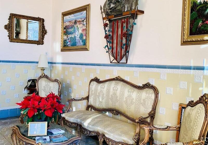 هتل Llar De Capitans