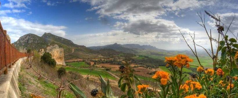 田舎風ホテル Rural Redecilla Del Camino