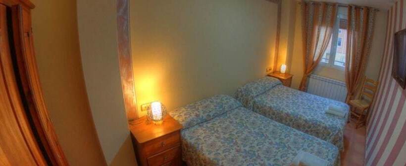 田舎風ホテル Rural Redecilla Del Camino