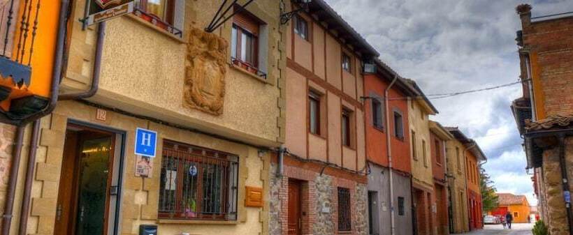 田舎風ホテル Rural Redecilla Del Camino