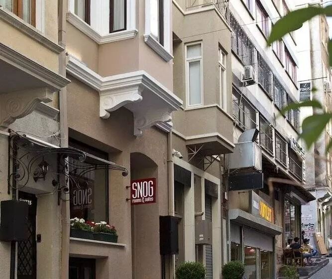 هتل Snog Rooms & Suites