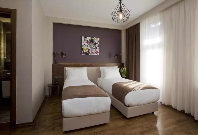 هتل Snog Rooms & Suites