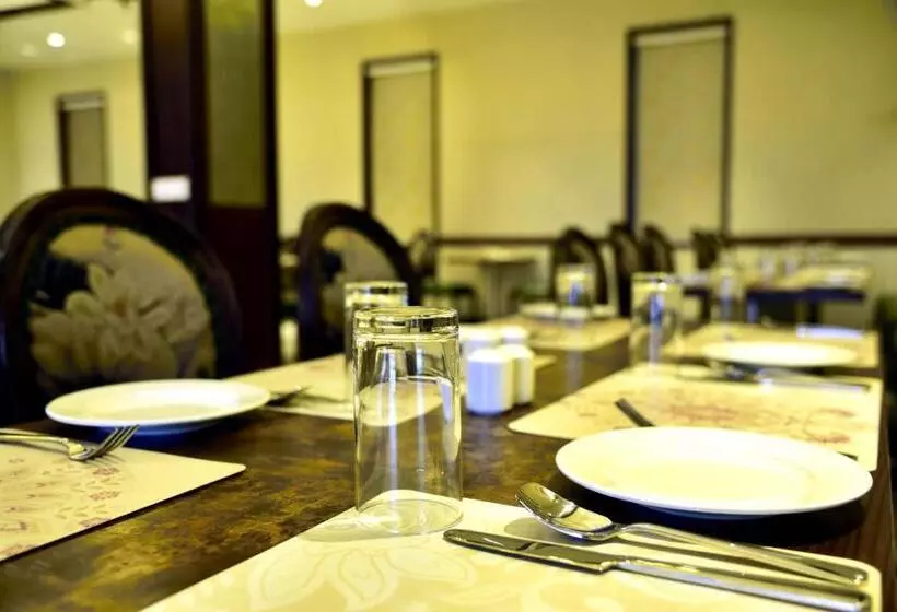ホテル The Fern Hillside Resort Bhimtal