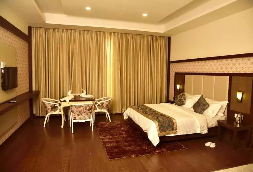 ホテル The Fern Hillside Resort Bhimtal