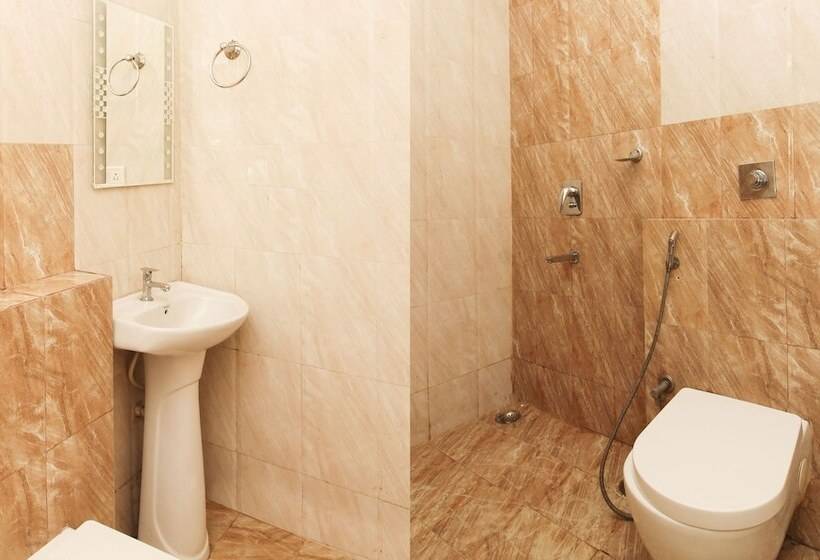 Szálloda Treebo Srico