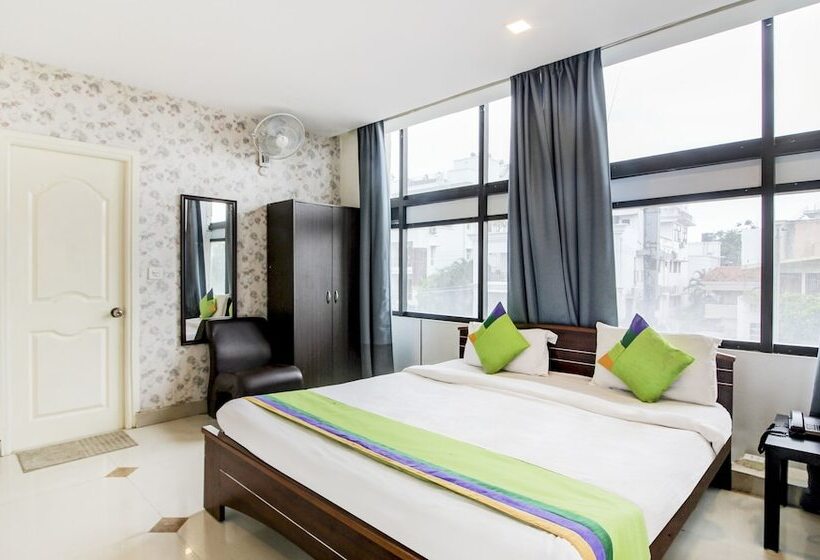 Szálloda Treebo Srico